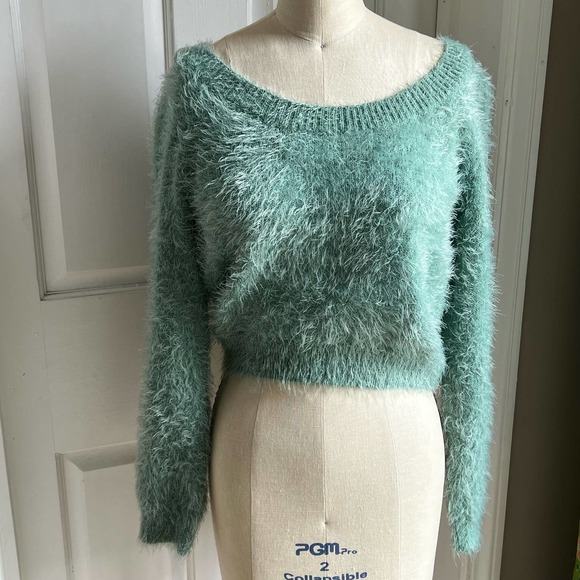 American Apparel Sweaters - AMERICAN APPAREL Cropped Mint Sweater